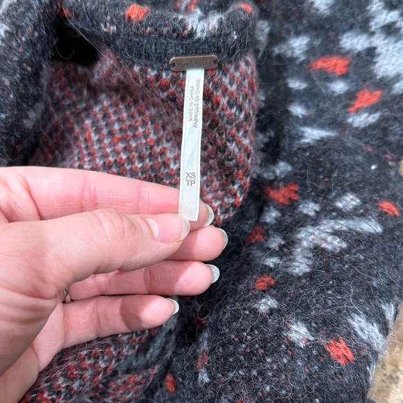 Free People Black Aztec Geo Print Long Cozy Jacket XS XSmall Wool Alpaca Fall - Picture 2 of 8